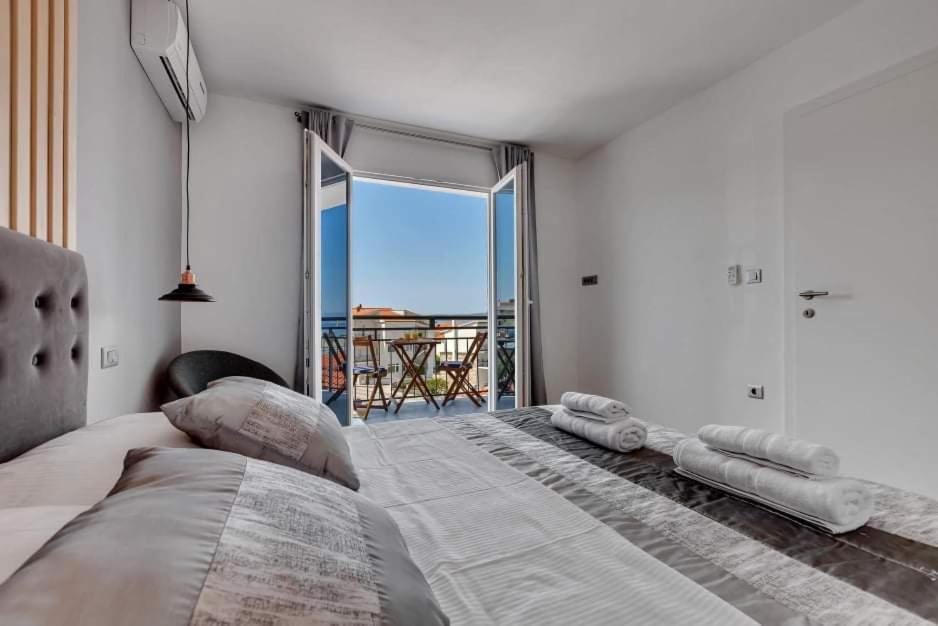 Apartments Rose Baška Voda Buitenkant foto