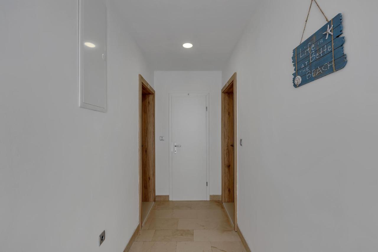 Apartments Rose Baška Voda Buitenkant foto